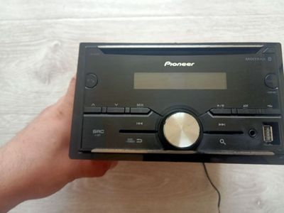 Продам Pioneer FH-S505BT в хорошем состоянии.