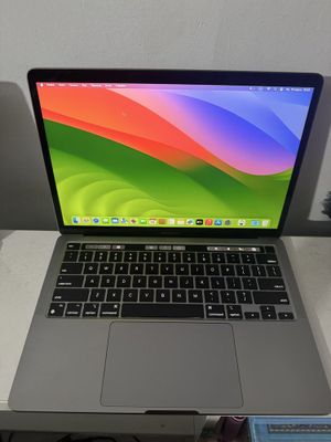 Macbook pro M1/8/256/