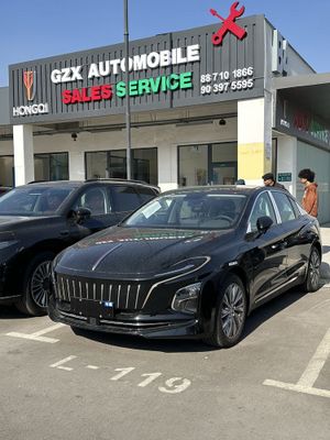 Honqi elektron mobil sotiladi.