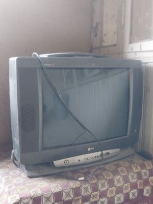 Sotiladi televizor LG