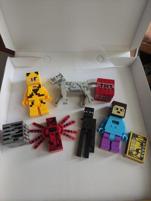 Игрушки из серии Майнкрафт