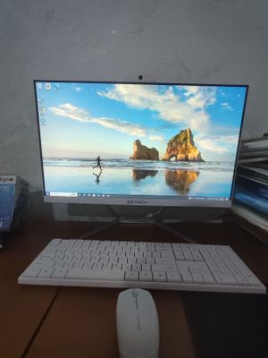 X tech monoblok intel core i7, windows 10 , 256gb