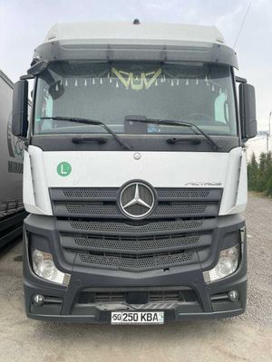MERCEDES benz actors 2545 / FRUEHAUF CD4