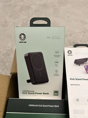 Power Bank Green Lion 10000 mAh с зарядкой MagSafe.