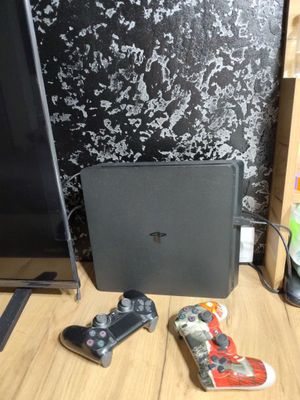 PlayStation 4 slim 1 tb