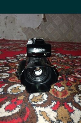 Canon kamera sotiladi