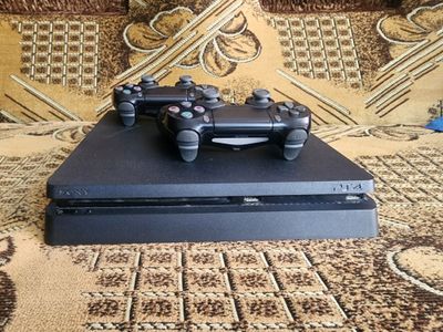 plastation 4 slim 500G