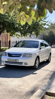 Chevrolet Lacetti 2011 2 mexanika