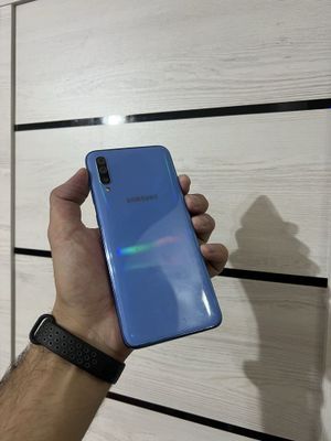 Samsung Galaxy A70