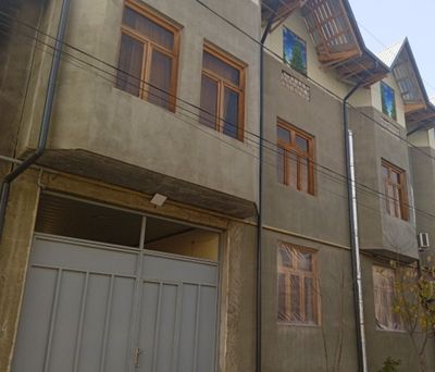 hostel 30 000, 80 000, 100 000. SUMDAN