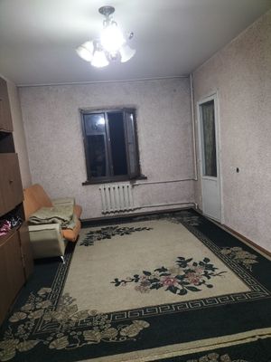 Ijaraga hona beriladi sergili 8 kvartilda metro 4 bekat