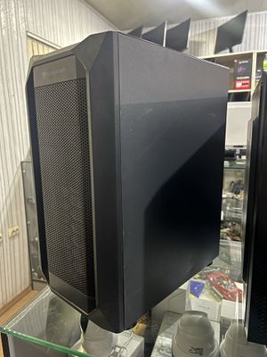 Cougar case sotiladi