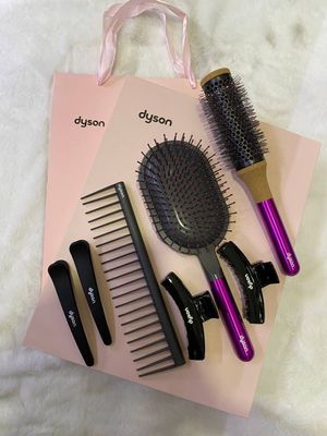 Подарочный набор от Dyson 7в1
