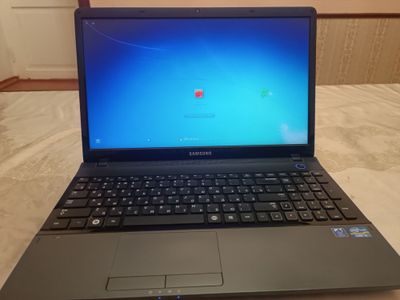 Samsung Core i3