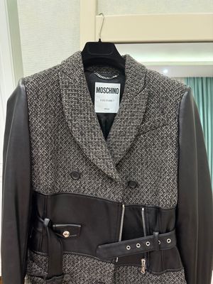 Пальто Moschino