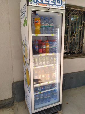 Витрина холодильник
