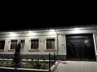 Навои | Зарафшон ховли | уй сотилади