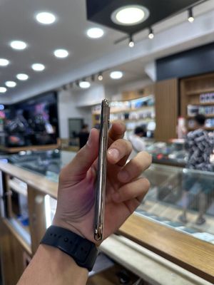 Iphone xs gold 64 gb