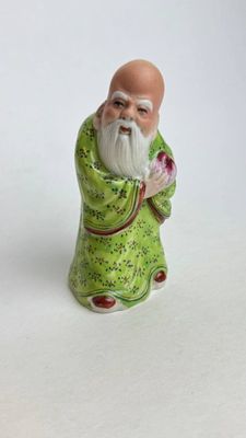 Фарфоровая статуэтка мудрец с персиком старший китай старик