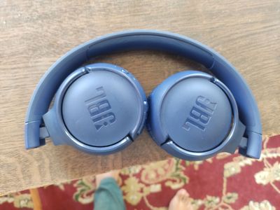 JBL TUNE570BT