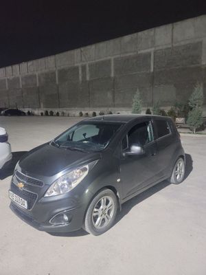 Chevrolet spark 2