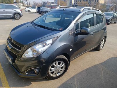 Chevrolet SPARK 4 позиция АВТОМАТ. 61000 чистый пробег. Чистая 100%