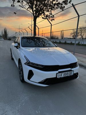 Продам KIA K5 2.0 Turbo (STYLE T)