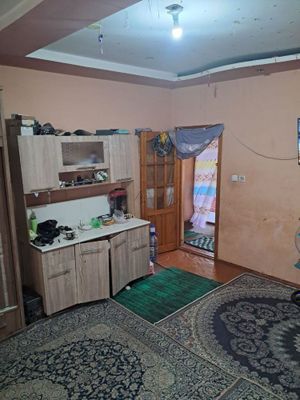 Uchtypa tumani algaretim daha 2 xonali uy sotiladi
