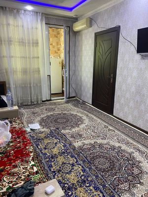 Сдаётся квартира на Чиланзаре 18 квартале 1 в 2 комнатную для семьи