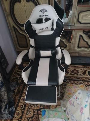 игровая кресла !