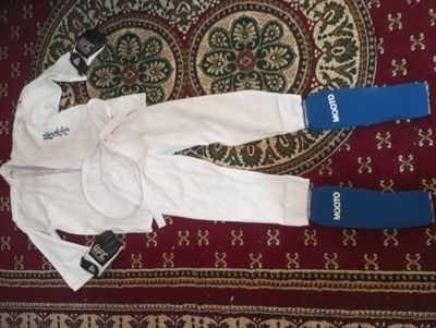 Karate kiyimi sotiladi 100 ming soʼm