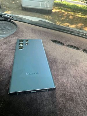 Продаётся телефон Samsung Galaxy S 22 Ultra