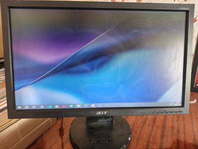 Acer V193HQV – 19" ЖК монитор