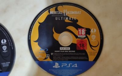 Ps5 диски mk 11, pes 18