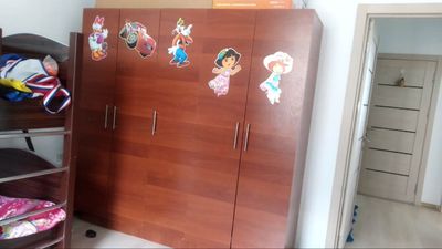 Шкаф большой продается 500.000