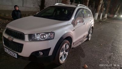 Продам Chevrolet Captiva 2 2.4 2011г