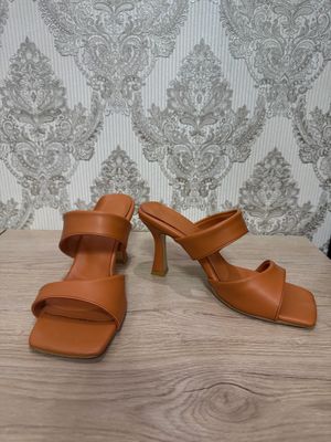 Туфли, босоножки, сандали