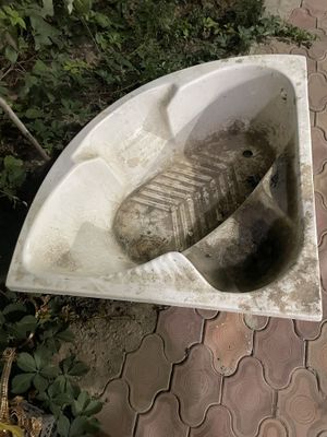 Ванная чугунная