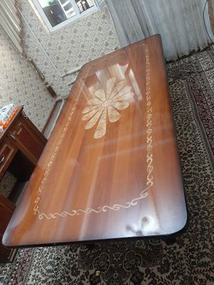 Продаётся стол в хорошем состоянии