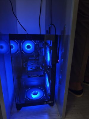 Ryzen 5 PC 1ttb ssd 16gb ram