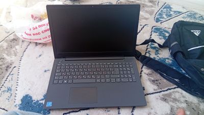 Noutebook sotiladi