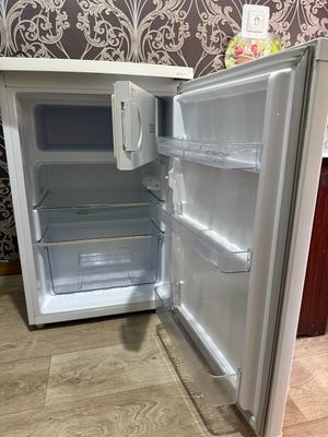 Продается холодильник Artel 90л хорошем состоянии