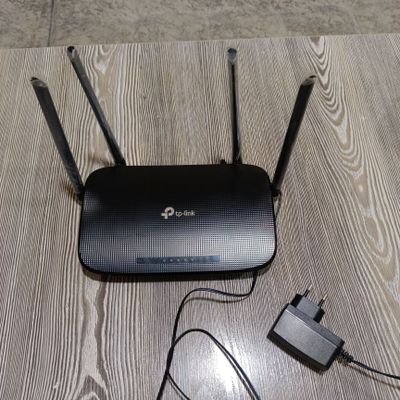 Продам Wi-Fi роутер TP-Link Archer VR300 (AC1200, двухдиапазонный