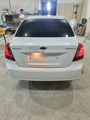Lasetti 1.8 2011 yil