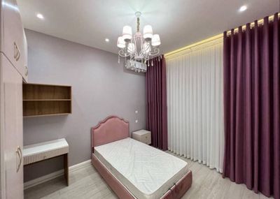 Продам евро дом Мирабадский район 2,4 сотки 2 уровня 250 м2