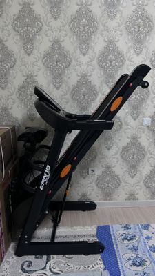 Продаётся беговая дорожка Grand Fitness
