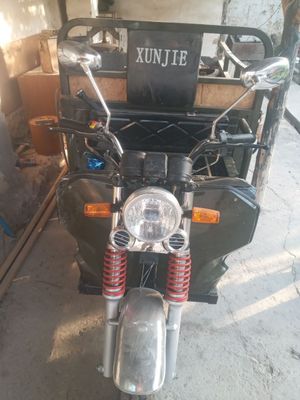 Xunjie Aftagen kampilekt sotiladi