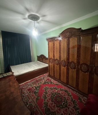 Olmazor Navasrroyka kvartira ijaraga beriladi srochna