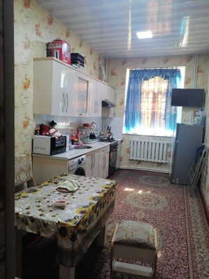2-3 xonalik uylar talabalar va oilalarga ijaraga beriladi va sotiladi