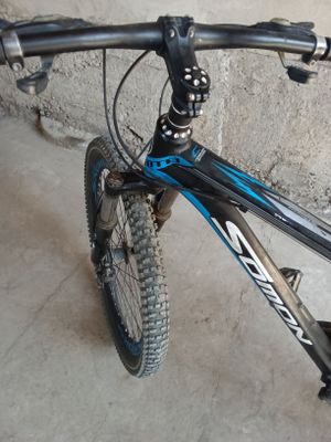 Velosiped sotiladi.
